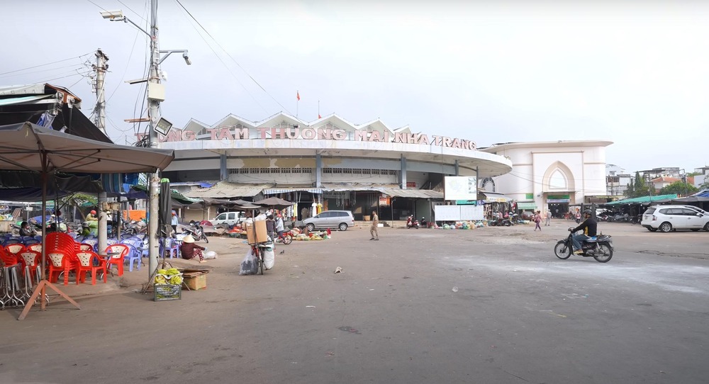 Đầm Market: Dive into the Heart of Nha Trang Beach Cultured6519398-cho-dam-nha-trang-1